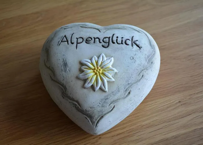 Alpenglück Mit Hallenbad Apartment *
